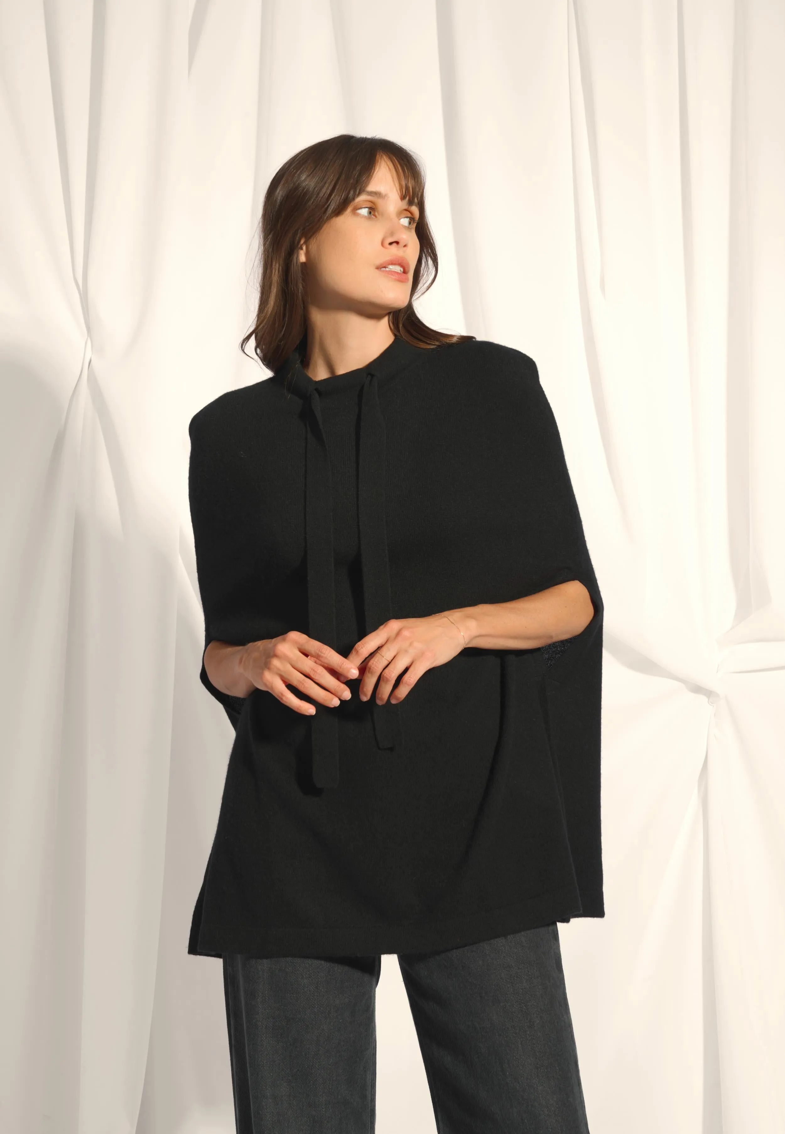 MIAMAR cape col rond noir