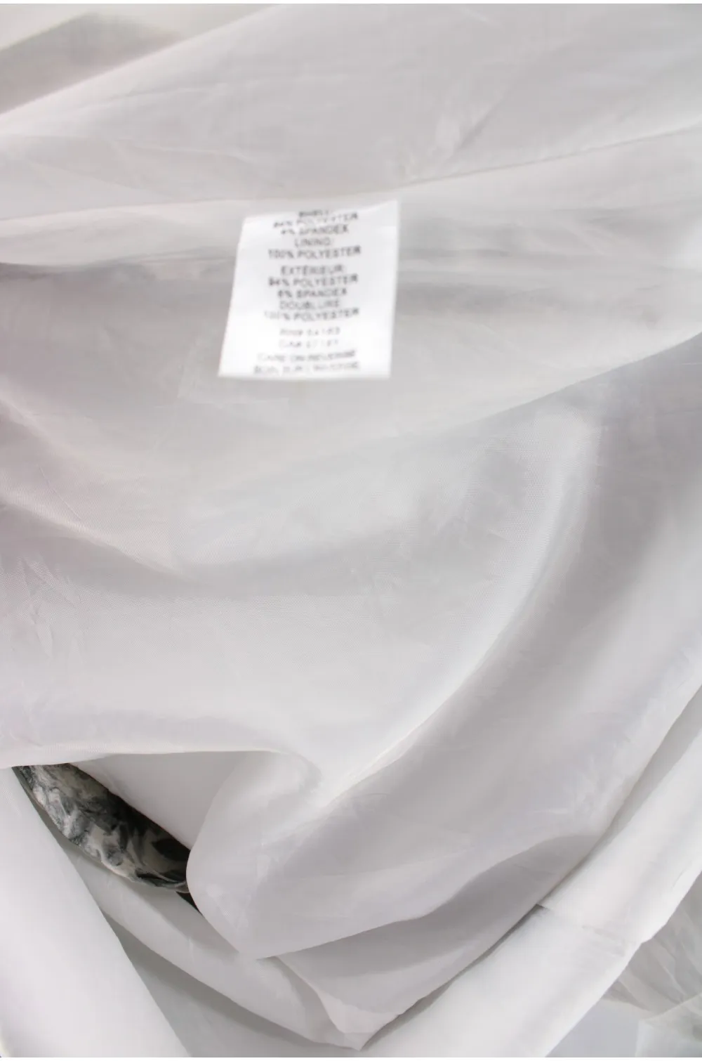 Robe brodée Karl Lagerfeld Paris / Vêtement occasion vintage friperie