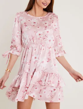 Robe imprimée à rangées de volants - rose