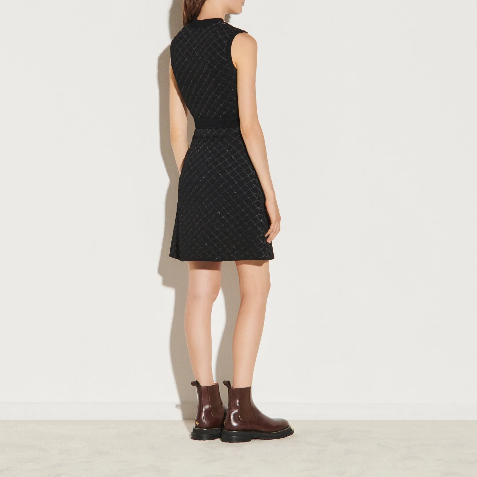 Robe sans manches matelassée