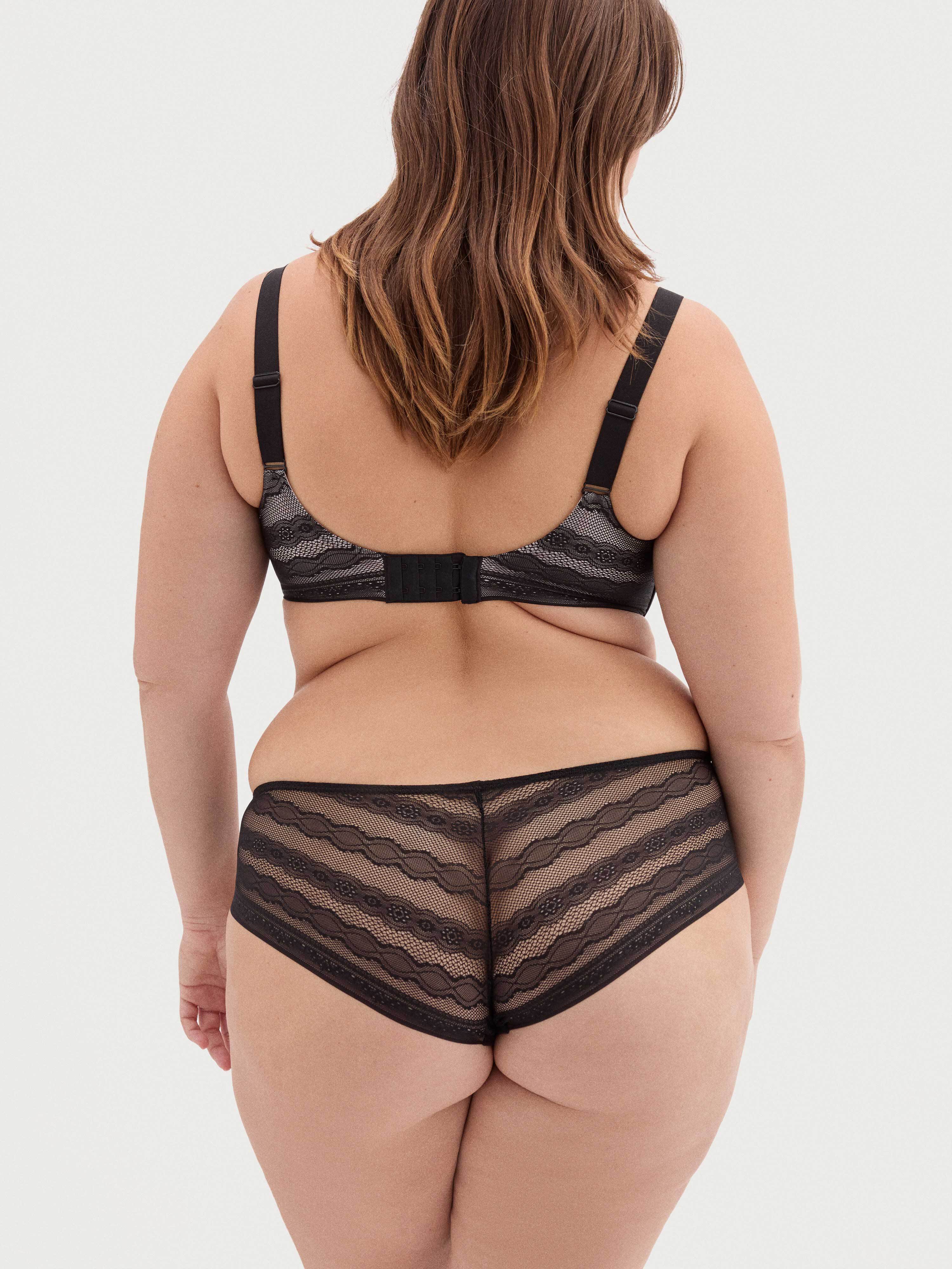 Shorty - Kristen Noir | Darjeeling