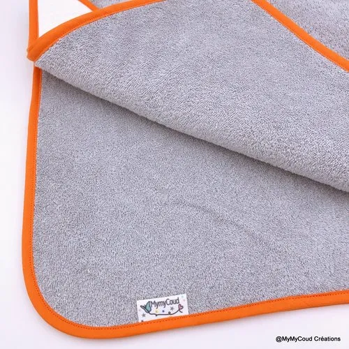 Sortie de bain / cape de bain bébé personnalisée poussin