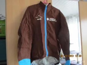Veste Dryfull AG2R Taille XXXL neuf Ajouté le : 09/12/2023