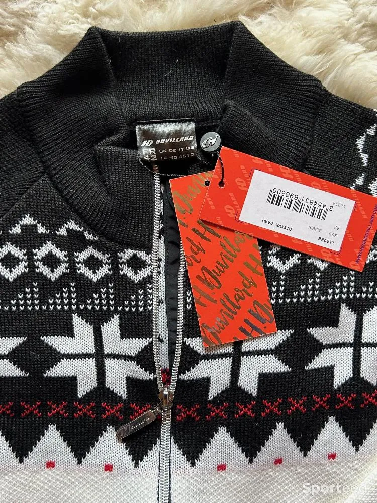 VESTE LAINAGE JACQUARD HENRI DUVILLARD NEUVE  t 42 neuf Ajouté le : 12/11/2023