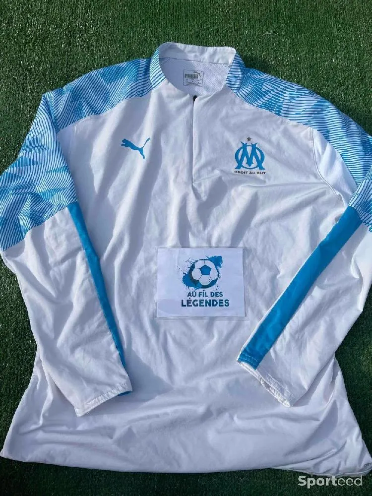 Veste Marseille  d'occasion Ajouté le : 11/05/2023